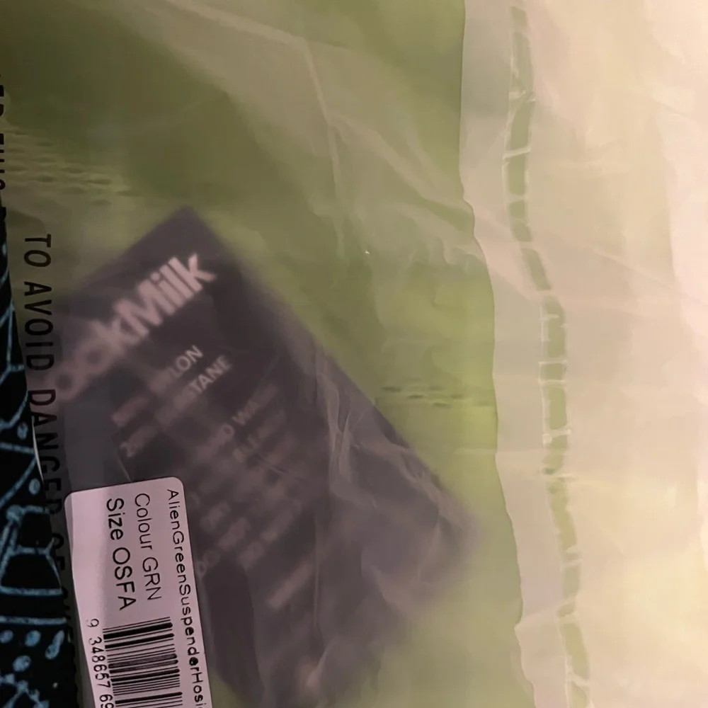 Blackmilk OSFA tights, belt and L leggings bundle - Picture 5 of 8